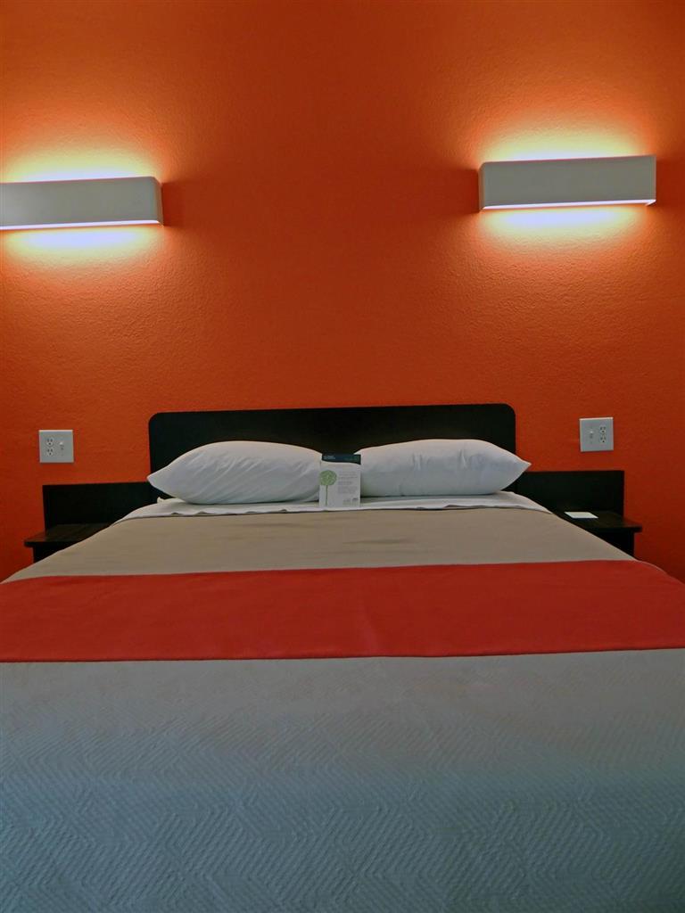 Motel 6 Baltimore Md Room photo