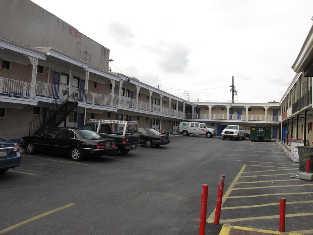 Motel 6 Baltimore Md Exterior photo